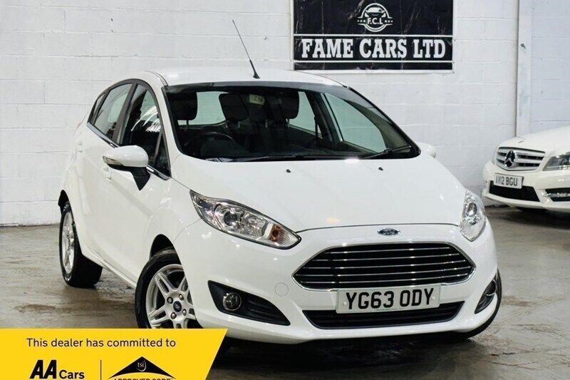 White Used 2014 Ford Fiesta Zetec Hatchback | £4,500 (Fair price) - Image 1/1