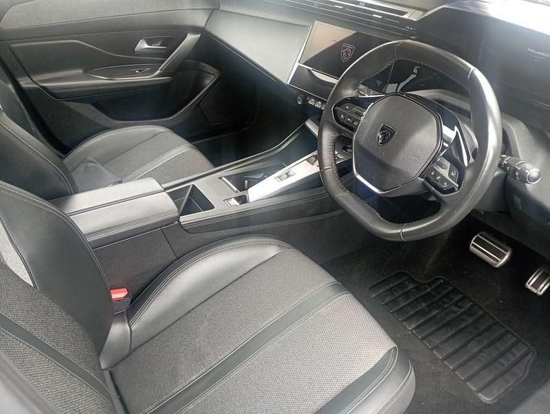 Used Peugeot 308 SW Allure 130 HP (95 kW) 2023 Blue Estate