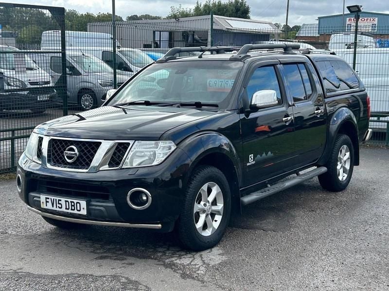 Black Used 2015 Nissan Navara Pickup | £9,795 (Good price) - Image 1/3