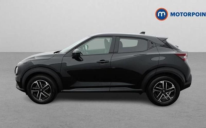 Used Nissan Juke N-Connecta 114 HP (83 kW) 2025 Black SUV