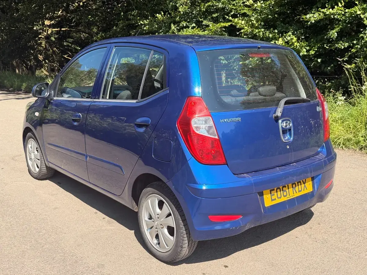 Used Hyundai i10 Active 85 HP (62 kW) 2011 Blue Hatchback