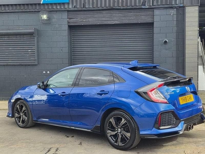 Begagnad Honda Civic Sport Plus 182 HK (133 kW) 2019 Blå Halvkombi