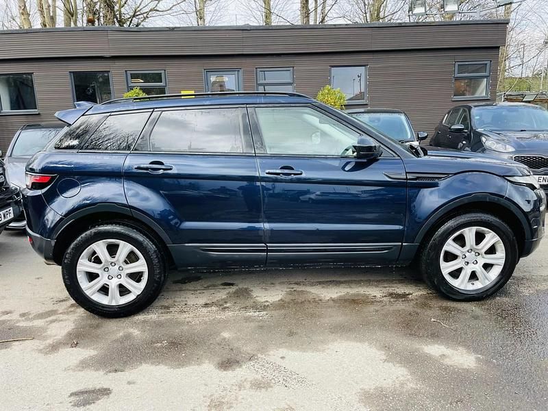 Used Land Rover Range Rover evoque SE 2015 Blue Estate