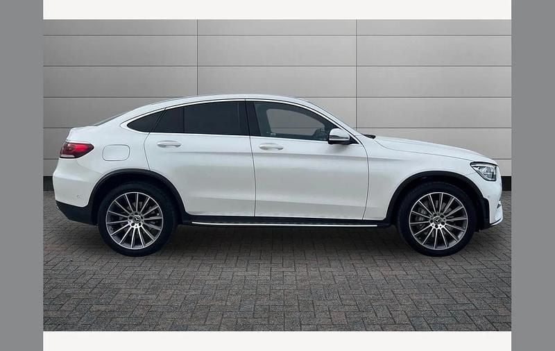 Used Mercedes GLC300e AMG Line Premium 254 HP (186 kW) 2023 White Coupe
