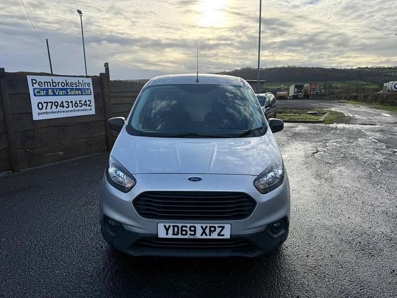 Usado Ford Transit Trend 100 CV (73 kW) 2019 Plateado Van