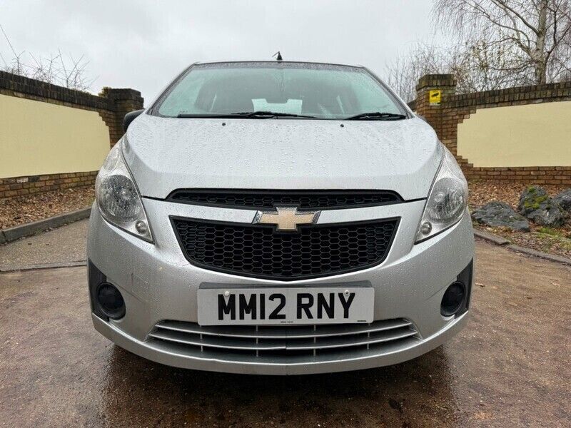 Used Chevrolet Spark 67 HP (49 kW) 2012 Silver Hatchback