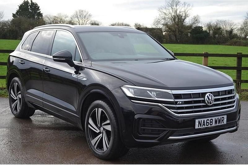 Black Used 2018 VW Touareg R-line SUV | £23,589 (A bit pricey) - Image 1/1