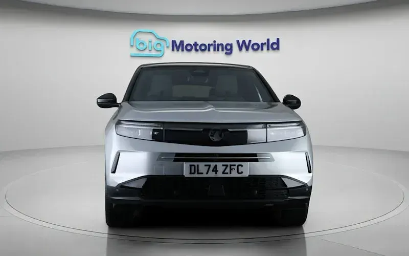 Used Vauxhall Grandland X Ultimate 136 HP (100 kW) 2025 Silver SUV