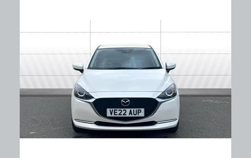 Used Mazda 2 Inclusive 90 HP (66 kW) 2022 White Hatchback