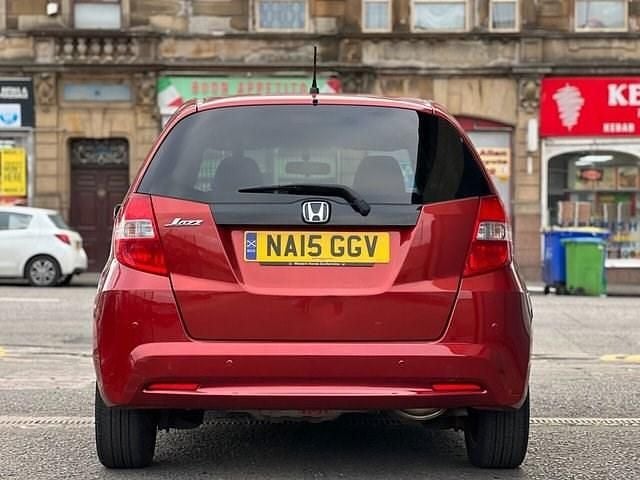 Second-hand Honda Jazz ES 99 CP (72 kW) 2015 Roșu Hatchback