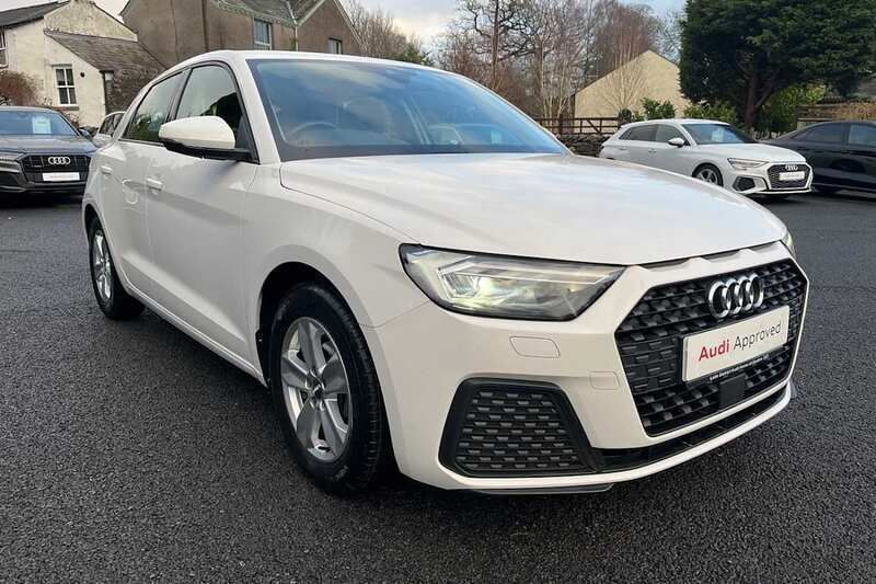 Used Audi A1 Design 94 HP (69 kW) 2020 White Hatchback