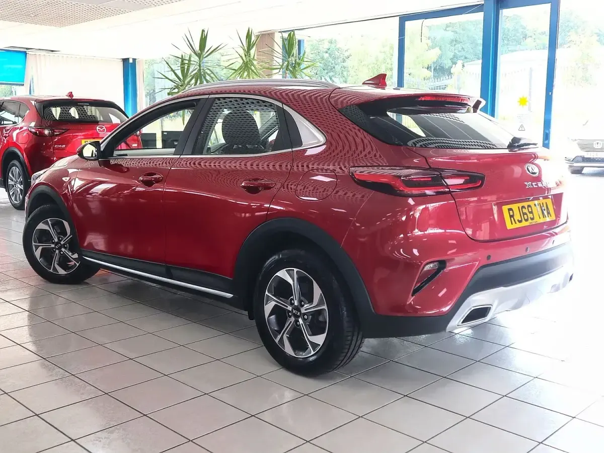 Used Kia XCeed 114 HP (83 kW) 2020 Red SUV