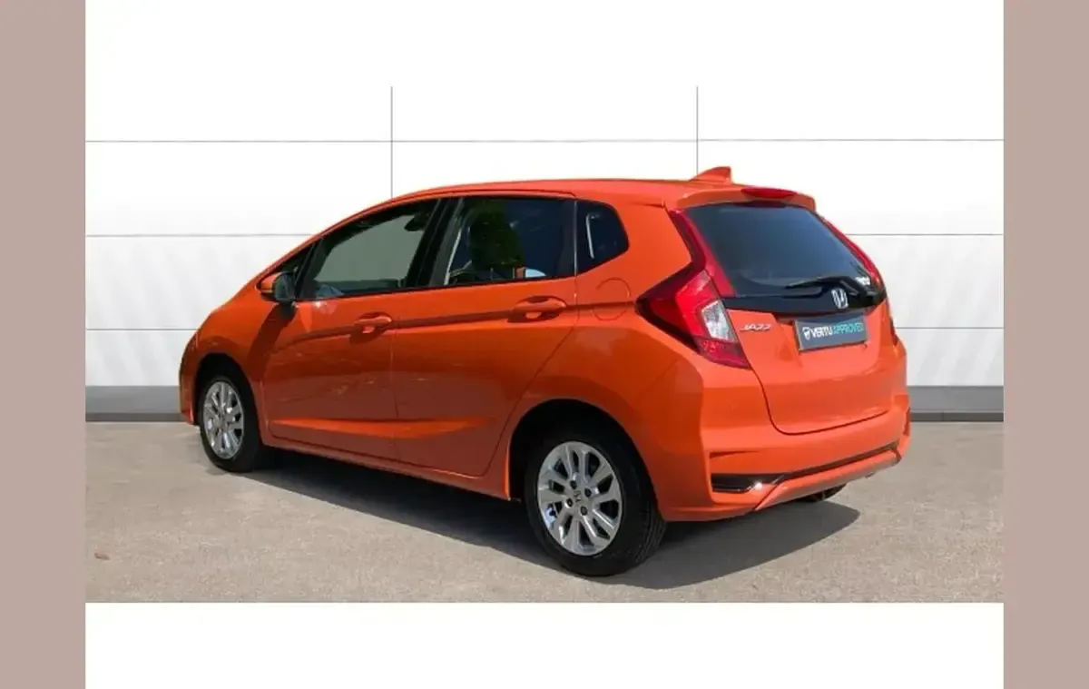Used Honda Jazz SE 102 HP (75 kW) 2018 Orange Hatchback