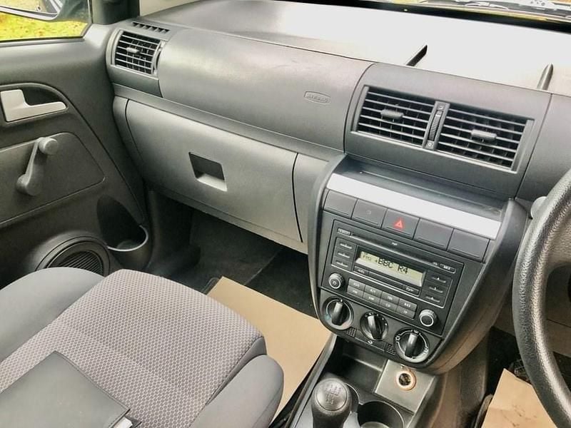 Used VW Fox 55 HP (40 kW) 2010 Black Hatchback