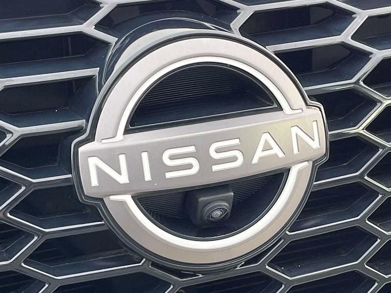 Used Nissan Juke Tekna 114 HP (83 kW) 2023 Red SUV