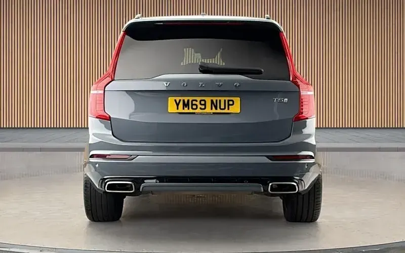 Used Volvo XC90 R-Design 250 HP (183 kW) 2019 Grey SUV