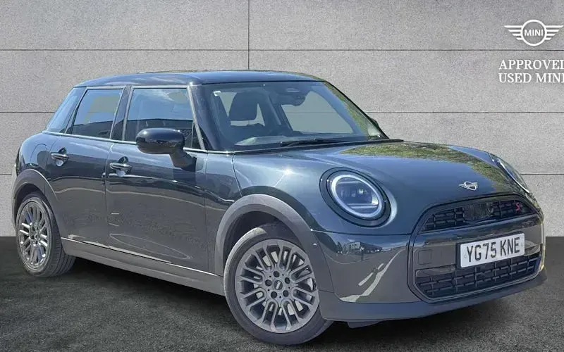 Used Mini Cooper Classic 150 kW (204 HP) 2026 Hatchback