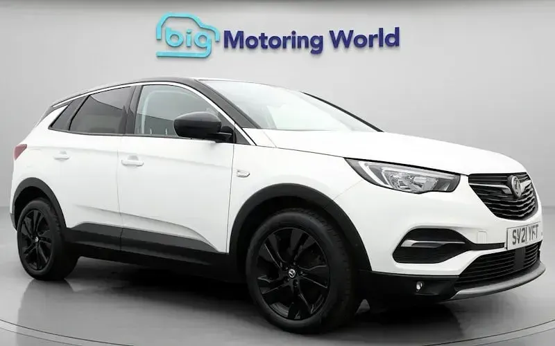 Used Vauxhall Grandland X SRi 131 HP (96 kW) 2021 SUV