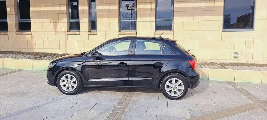 Usado Audi A1 Comfort 86 HP (63 kW) 2013 Preto Citadino