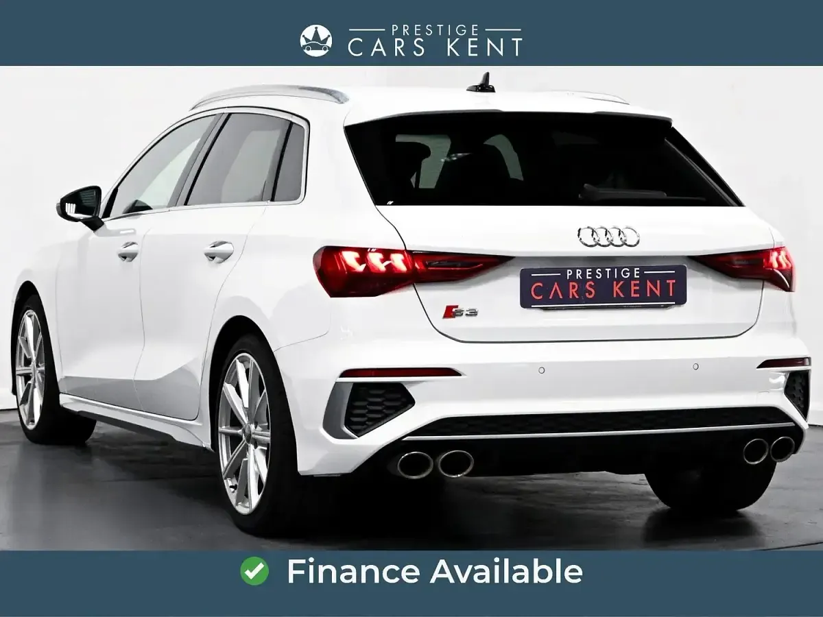 Used Audi S3 Sportback Advanced 310 HP (228 kW) 2021 White Hatchback