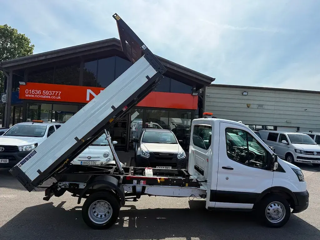 Used Ford Transit 130 HP (95 kW) 2022 White Van