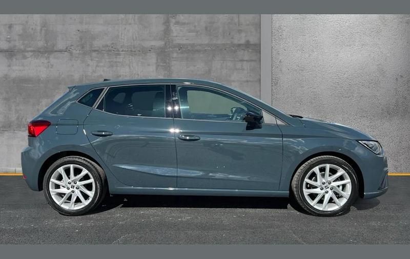 New Seat Ibiza FR 115 HP (84 kW) 2025 Blue Hatchback