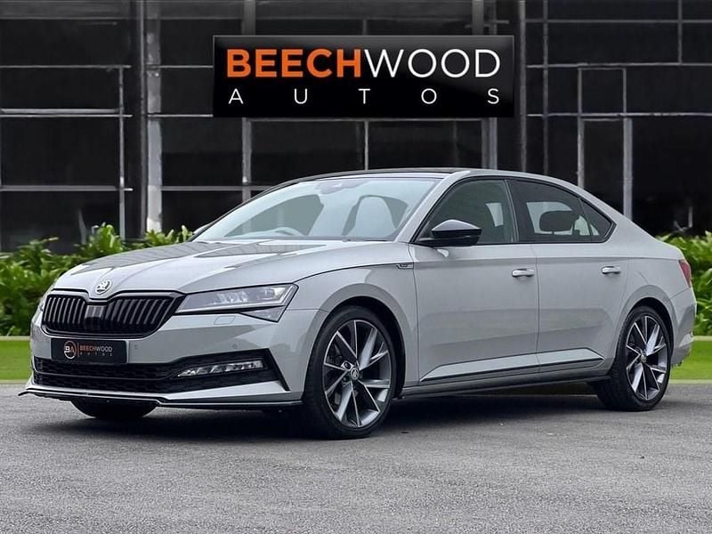 Gebraucht Skoda Superb SportlinePlus 190 PS (139 kW) 2021 Grau Kleinwagen