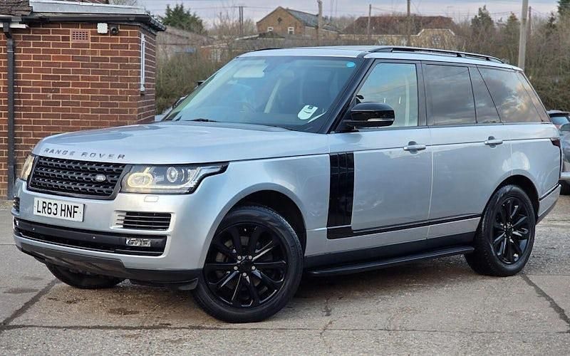 Used 2017 Land Rover Range Rover Vogue SUV | £16,999 - Image 1/4