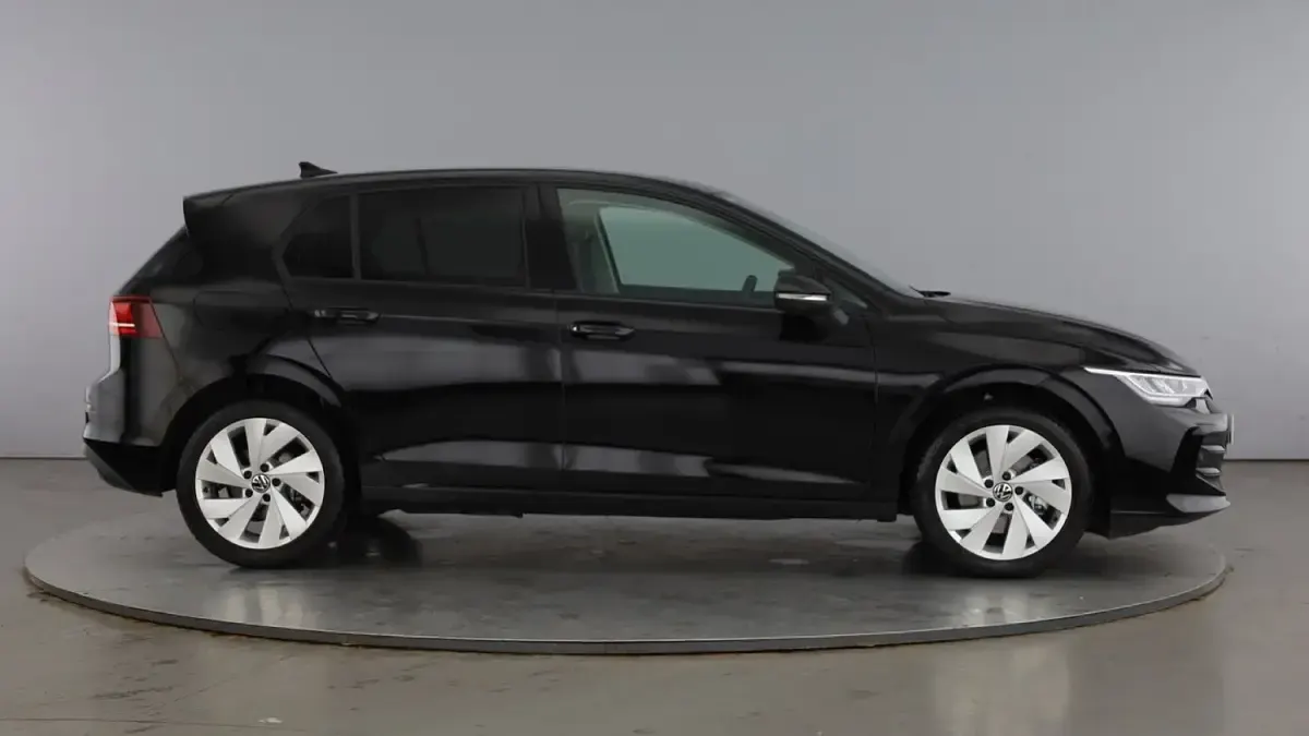Used VW Golf VIII Match 272 HP (200 kW) 2026 Grenadilla black Hatchback