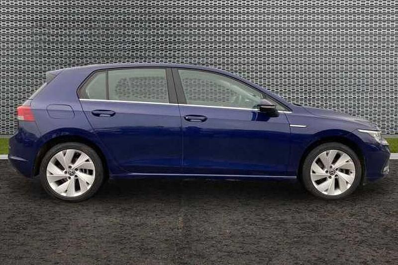 Used VW Golf VII 150 HP (110 kW) 2021 Hatchback