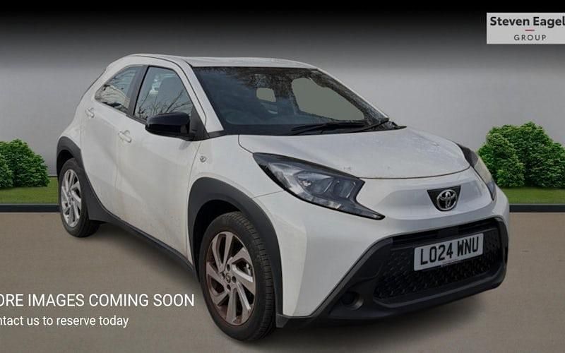 Used Toyota Aygo X PURE 72 HP (52 kW) 2025 SUV
