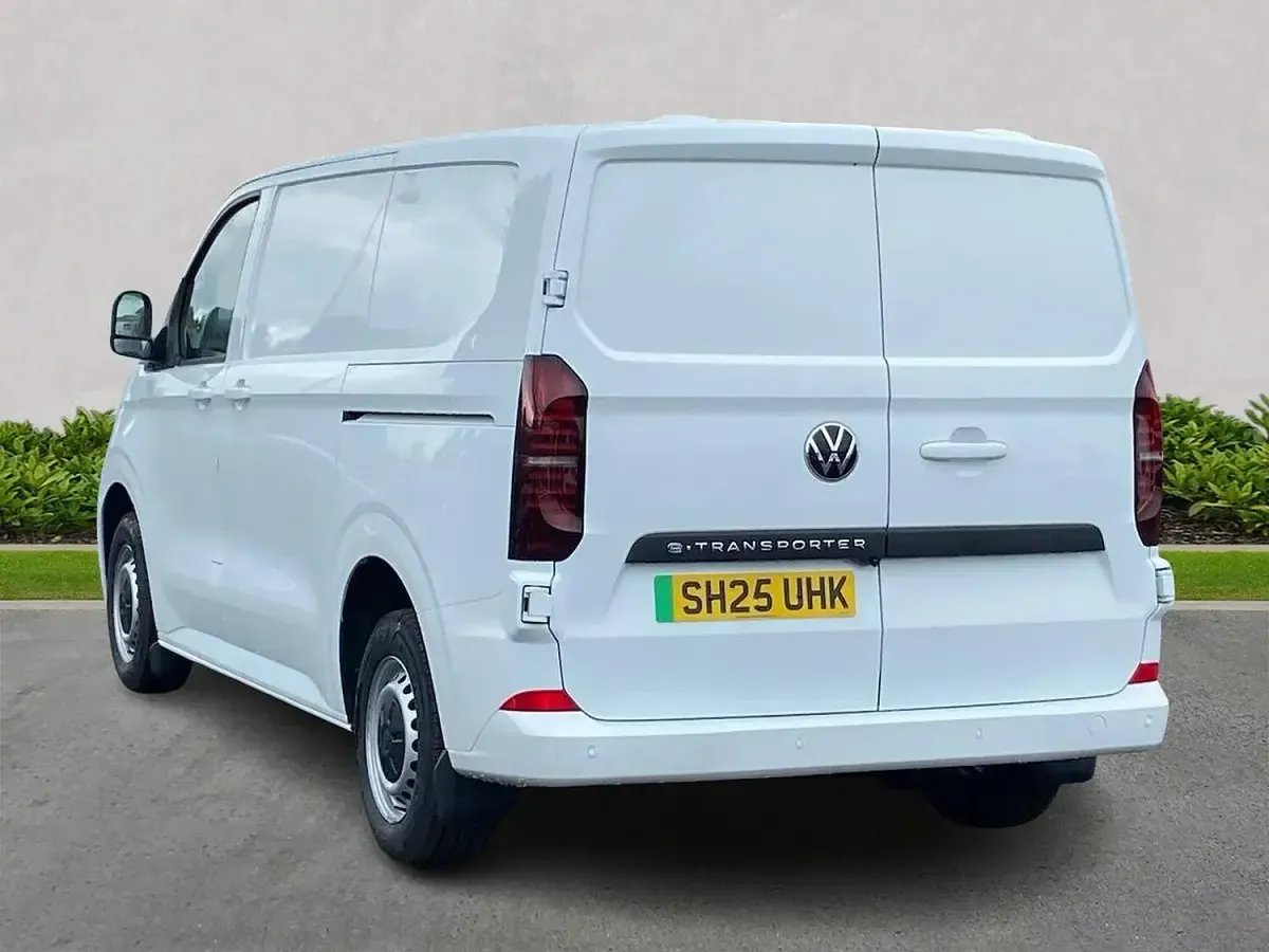 Used VW T7 100 kW (136 HP) 2025 White Van