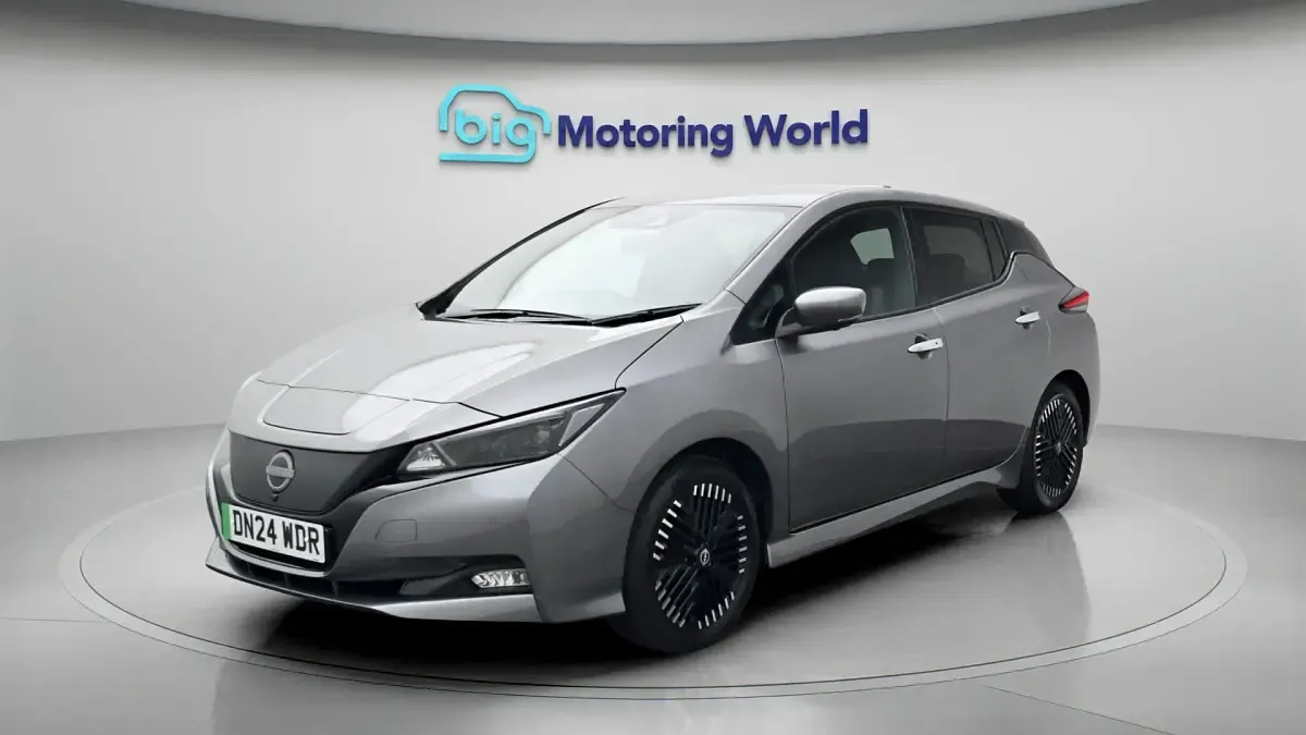 Used Nissan Leaf Tekna 110 kW (150 HP) 2024 Grey Hatchback