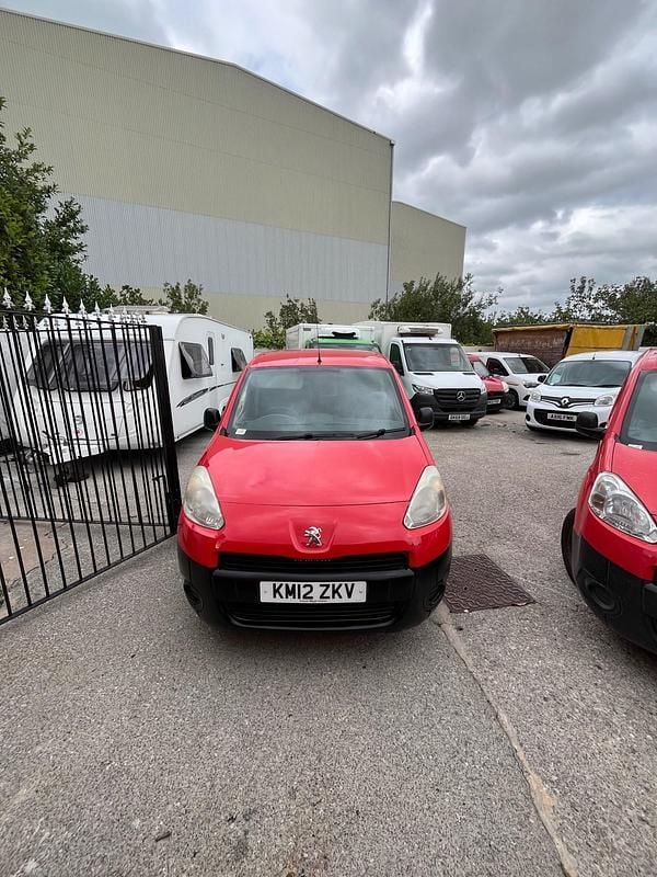 Red Used 2012 Peugeot Partner S MPV | £1,629 (Super price) - Image 1/4