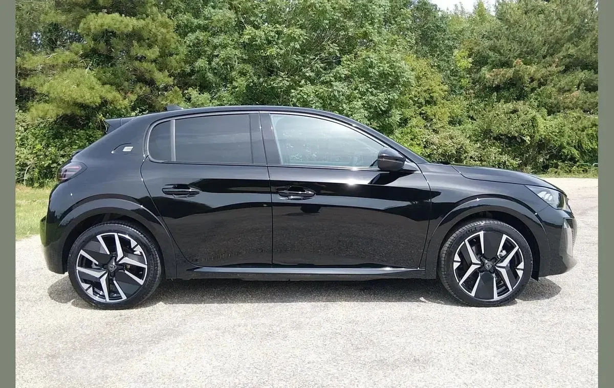 Used Peugeot e-208 GTi 113 kW (154 HP) 2026 Black Hatchback