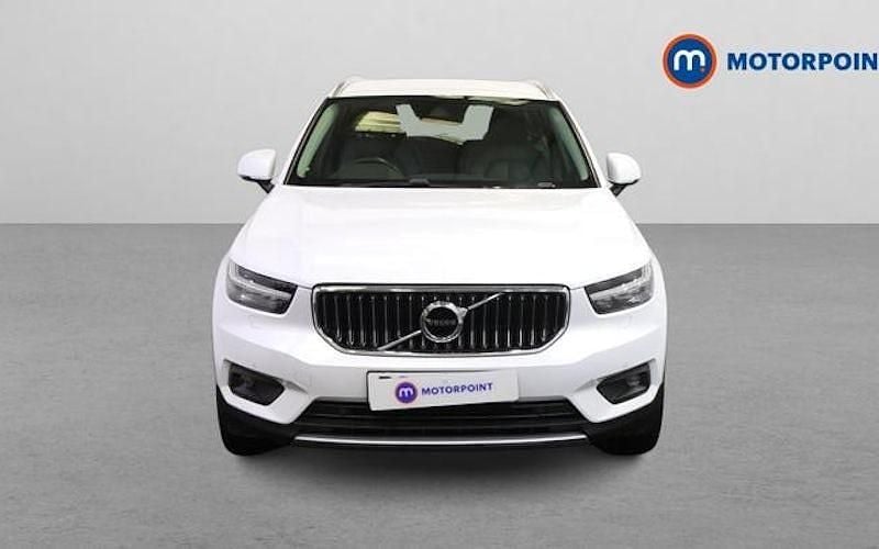 Used Volvo XC40 Inscription 190 HP (139 kW) 2019 White SUV