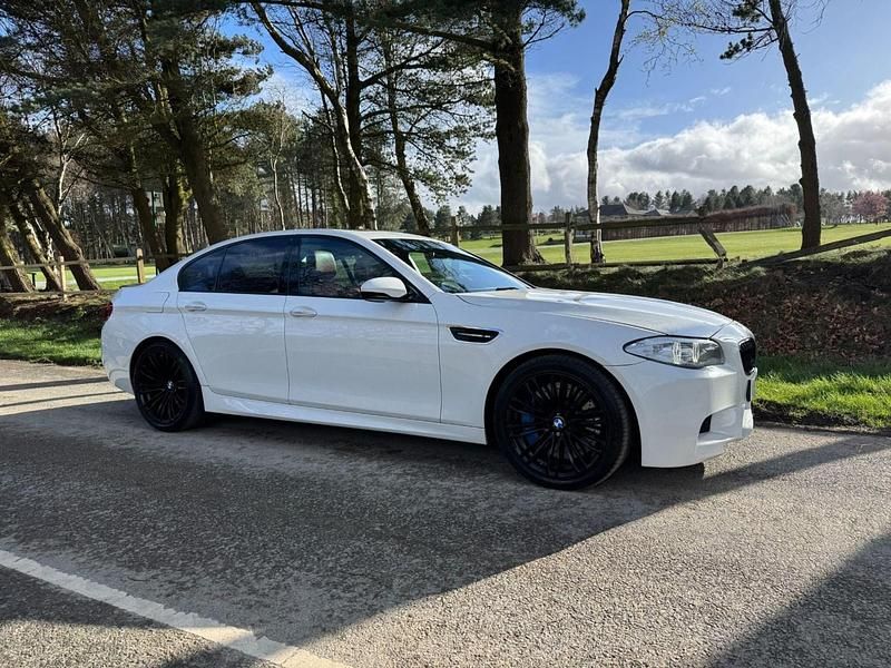 Used BMW M5 2013 White Sedan