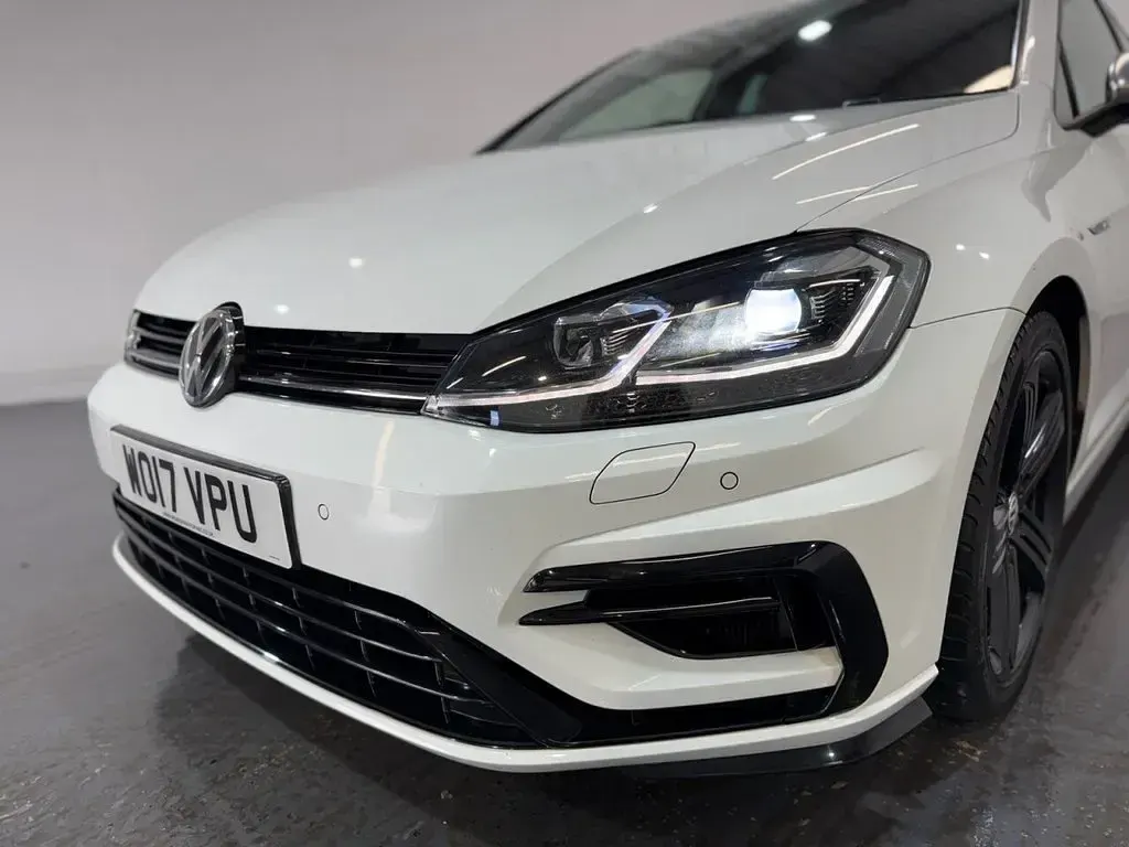 Used VW Golf VII R 310 HP (228 kW) 2017 White Hatchback