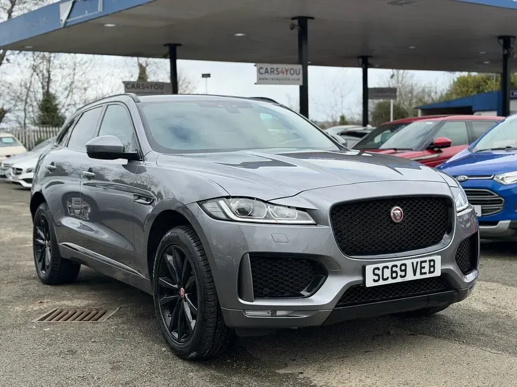 Used Jaguar F-Pace Chequered Flag 180 HP (132 kW) 2019 SUV