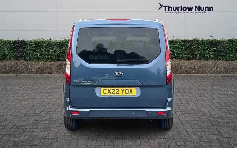 Used Ford Tourneo Titanium 120 HP (88 kW) 2021 Estate