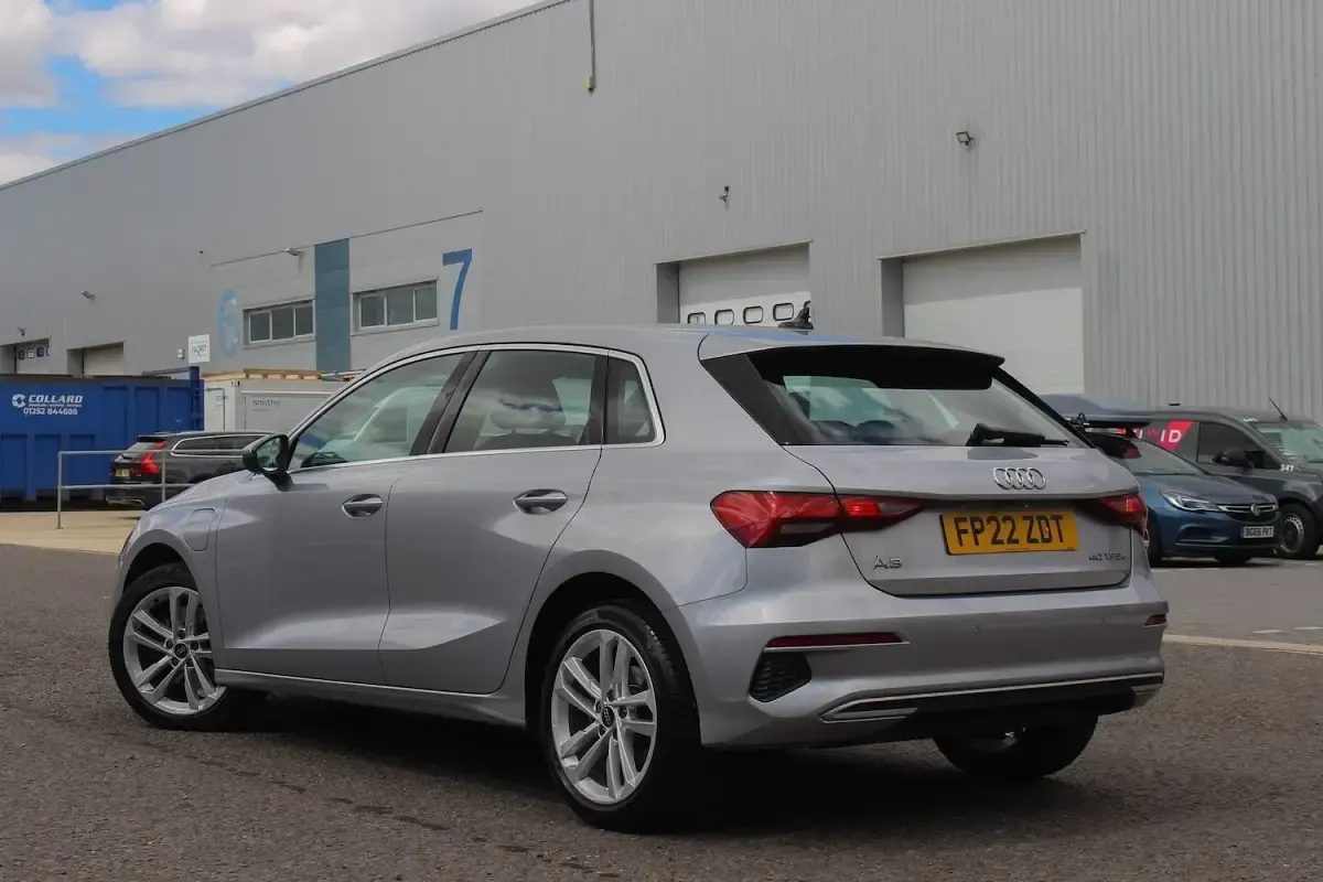 Used Audi A3 Sportback Sport 204 HP (150 kW) 2022 Silver Hatchback