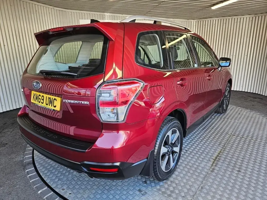 Usado Subaru Forester Premium 150 HP (110 kW) 2019 Vermelho SUV
