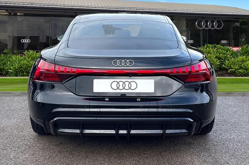 New Audi e-tron GT quattro 430 kW (585 HP) 2026 Black Sedan