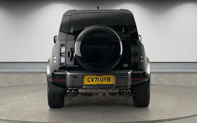 Used Land Rover Defender Carpathian Edition 525 HP (386 kW) 2023 SUV