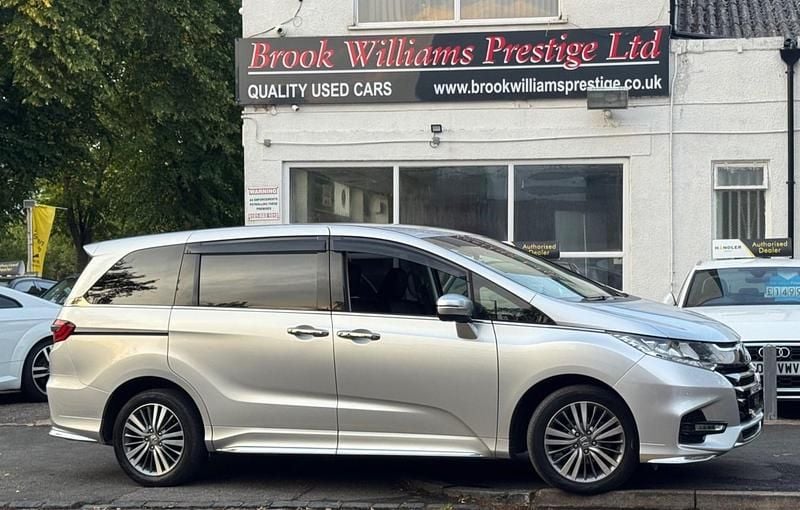 Silver Used 2025 Honda Odyssey MPV | £18,995 (Fair price) - Image 1/4