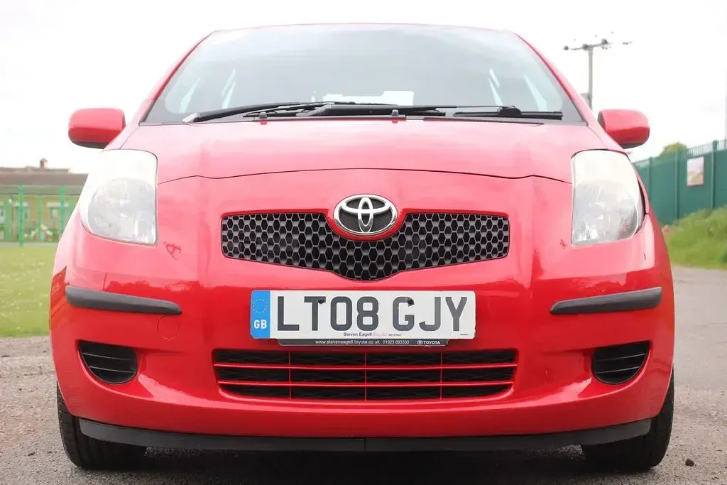 Used Toyota Yaris 2008 Red Hatchback