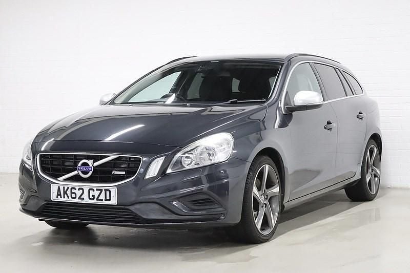 Used Volvo V60 R-Design 115 HP (84 kW) 2012 Grey Estate