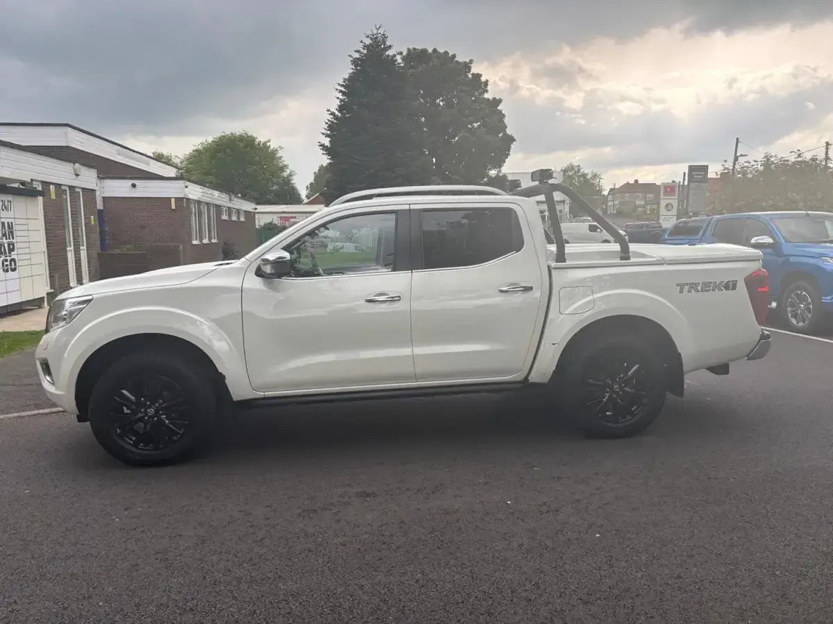 Używany Nissan Navara 2018 Biały Pickup