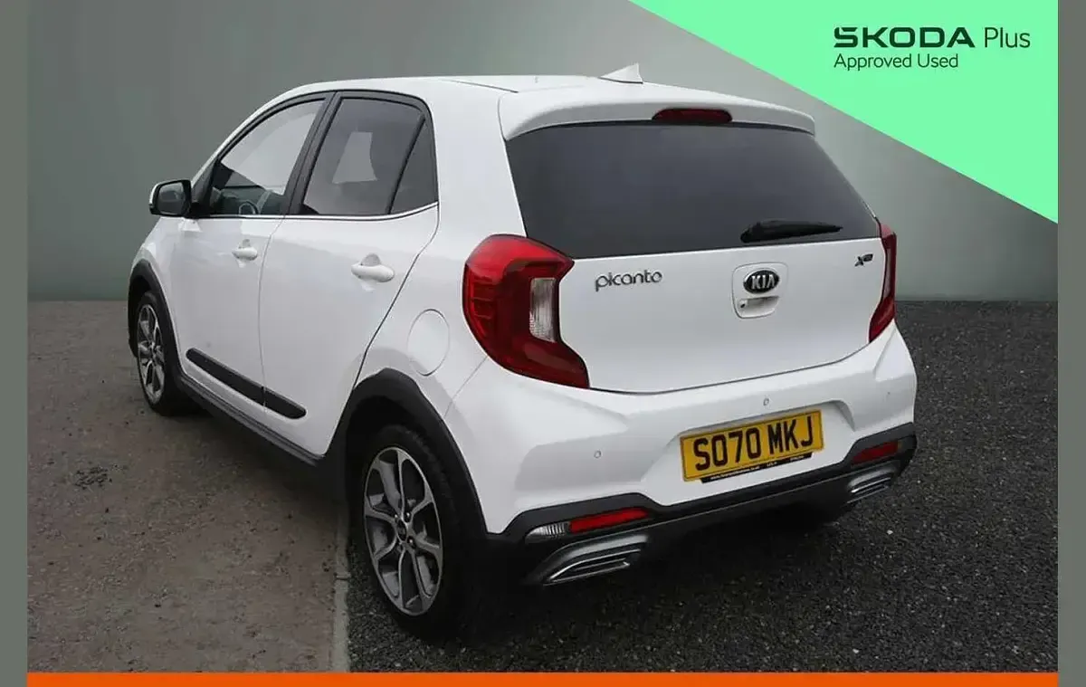 Used Kia Picanto X-Line 67 HP (49 kW) 2021 White Hatchback