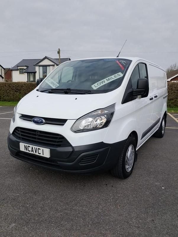 Used Ford Transit Custom 100 HP (73 kW) 2015 White Van